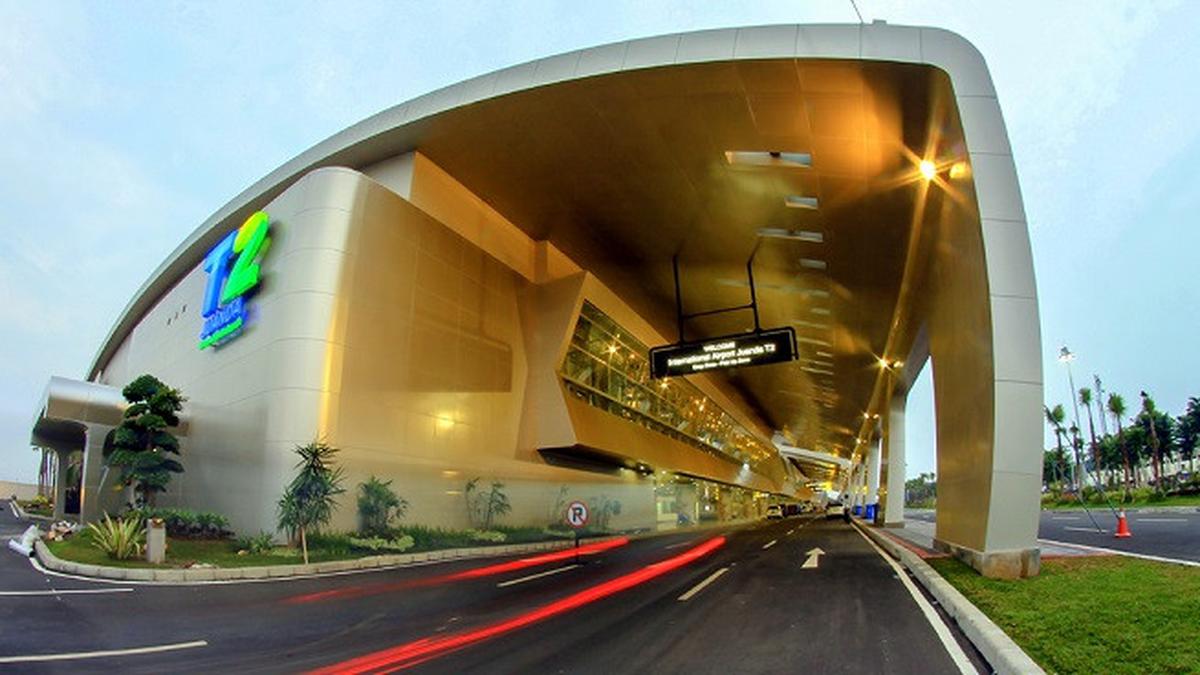 Shuttle Juanda